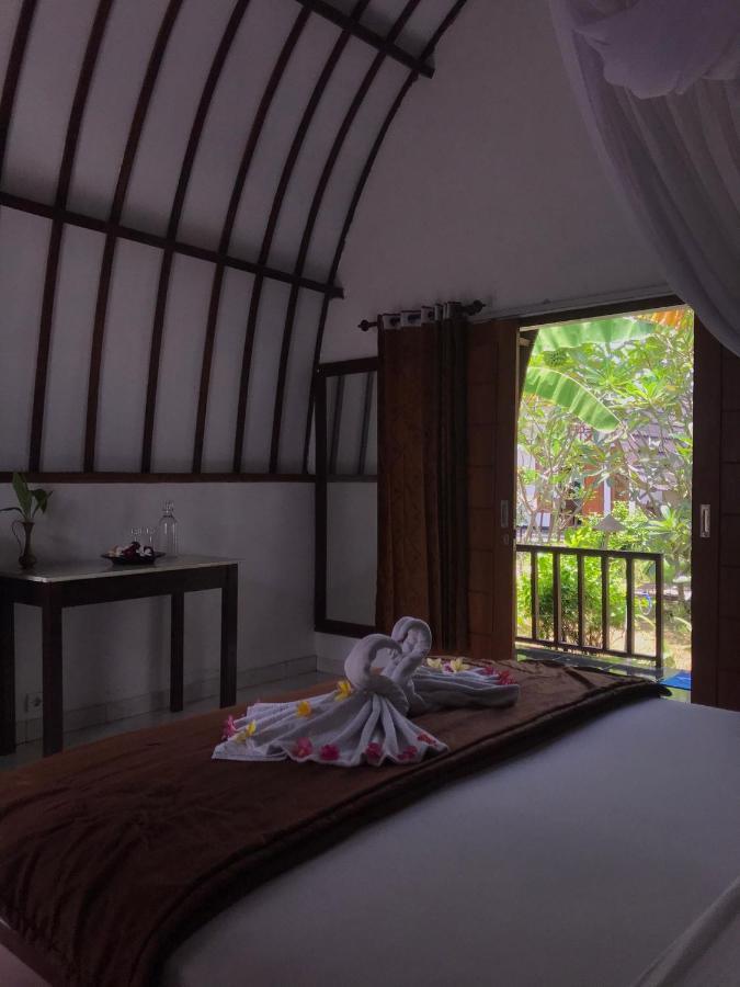 Mustika Ocean Lodge Гили Еър Екстериор снимка